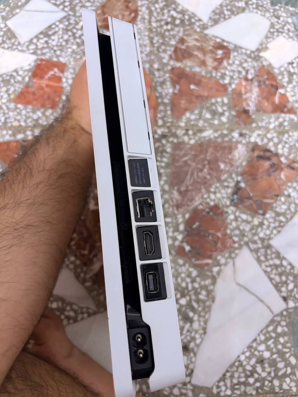 🎮 للبيع بلايستيشن 4 (PS4)
✅ سعة 500 جيجابايت
✅ يدات عدد 2 أصلية
✅ لعبة FIFA 25
✅ الجهاز نظيف ويشتغل ممتاز، بدون مشاكل، جاهز للاستخدام.

الاتصال *********** او مراسله خاص
