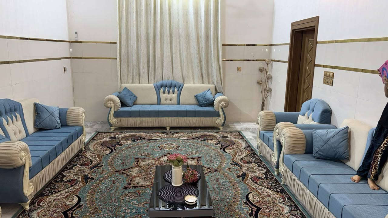 تخم مستخدم  قليل شغل درجه اولى 
15- مقعد
السعر مليون و100 وبي مجال
العنوسعر الباب 175ألف شدونقل بلااش***********
