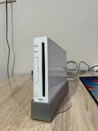 جهاز Wii • نظيف ٩٩٪ • توصيل