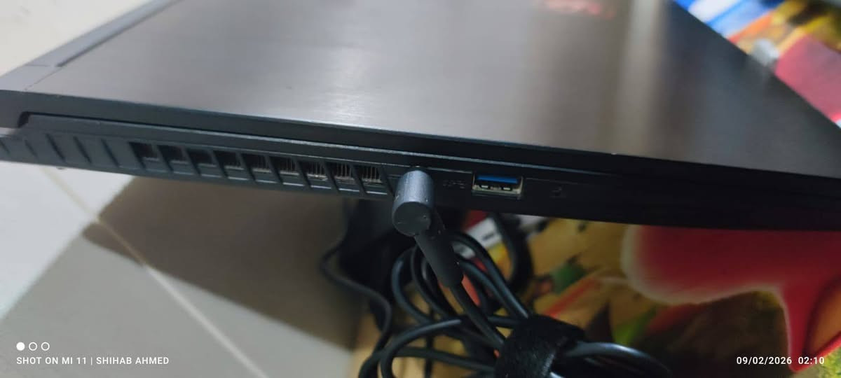 🖥️ معلومات عامة
الشركة: MSI
الموديل: GF63 Thin 11UC
اللون: Black (أسود)
بلد الصنع: Made in China
رقم الموديل (MKT): GF63 Thin 11UC-1244XAE
SKU: BB71180H16GXXDXX
📺 الشاشة
الحجم: 15.6 إنچ
الدقة: FHD (1920×1080)
النوع: IPS-Level
مضادة للانعكاس: Anti-Glare
معدل التحديث: 144Hz
🧠 المعالج (CPU)
Intel Core i7-11800H
جيل 11
قوي للألعاب، التصميم، والبرامج الثقيلة
🎮 كرت الشاشة (GPU)
NVIDIA GeForce RTX 3050
سعة الذاكرة: 4GB
النوع: GDDR6
💾 التخزين
SSD بسعة: 512GB
🧮 الذاكرة (RAM)
16GB DDR4
التوزيع: (8GB × 2)
Dual Channel (أداء أفضل)
📡 الاتصال
Wi-Fi + Bluetooth (Combo Module)
💻 النظام
Free DOS
يعني بدون ويندوز (تحتاج تنصّب ويندوز بنفسك)
🔋 البطارية
الموديل: BTY-M6K
الجهد: 11.4V
السعة: 52.4Wh
عدد الخلايا: 3 Cells
⌨️ لوحة المفاتيح
US-International


**إذا كنت صاحب هذا الإعلان وتريد حذفه لأي سبب، رجاءا أرسل رسالة إلى الدعم الفني**