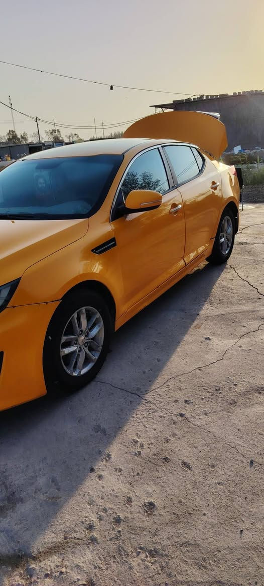 سلام عليكم كيه ابو تيمه مديل 14 خليجي مكينه 2400 مكينه وكير تبريد خير من الله سياره بيه ضربه صفحه جهت السايق حداديه 50 بل 100 تواير هم نفس شي عوزه حداده وتخم تاير سياره خطه ناصريه كرنه سنويه ل 2028 بسمي السعر 110 وبيه مجال قليل رقم تلفون *********** مكانه ناصريه
