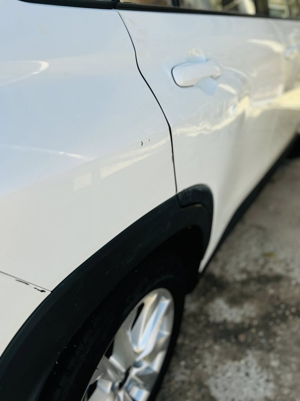 كورله كروز هايبرد. مديل 24.  سعرها     29 مليون.  سياره حاله الوككاله   ***********  الظربط. مبينه بل صور.
