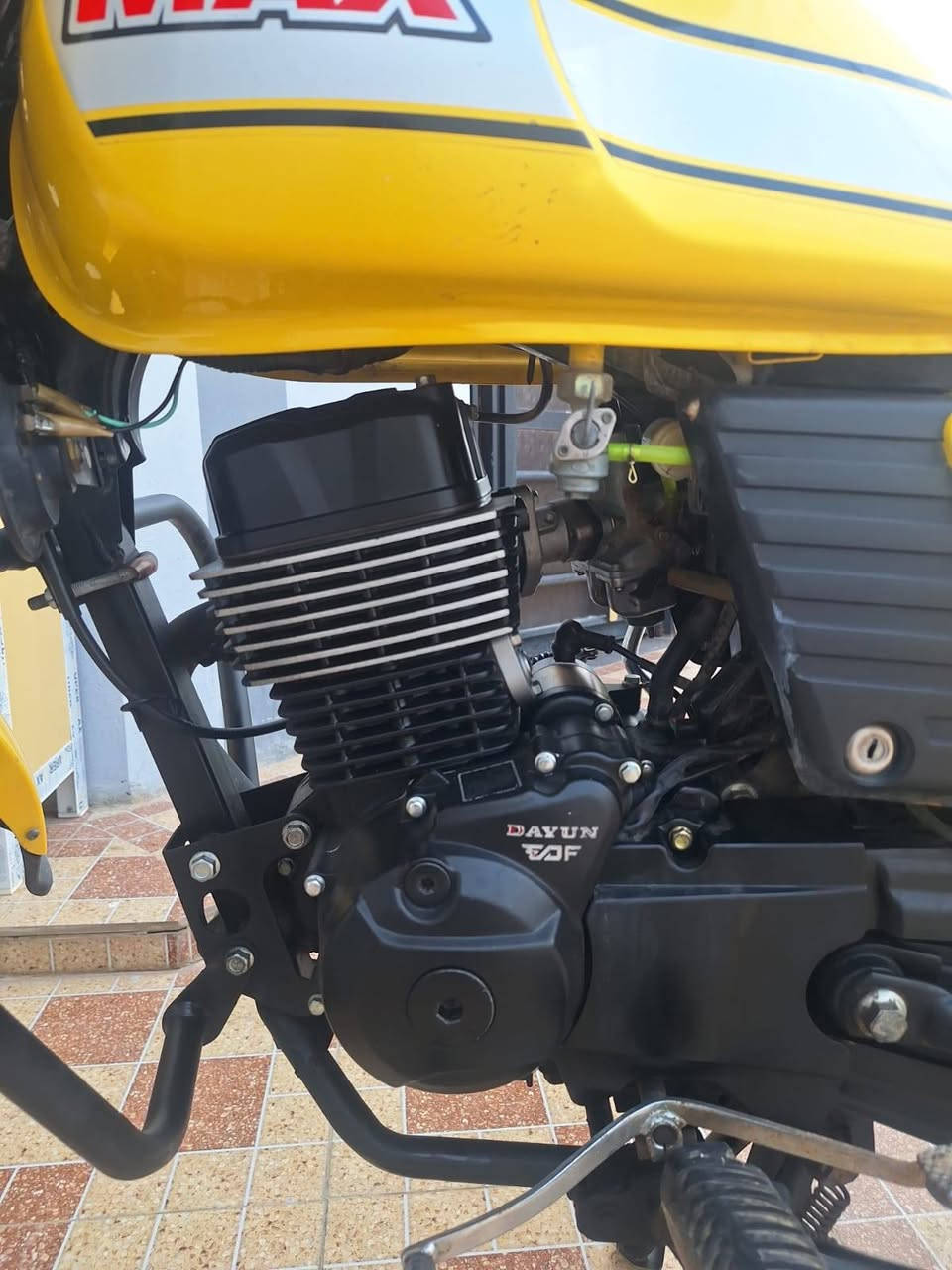 أوراق اصولي 23 دراجه نضيفه ومكفوله كفاله عامه ما عده ضربه صغيره بلتانكي  
كوت حي الجامعه 
خاص او اتصال ***********
