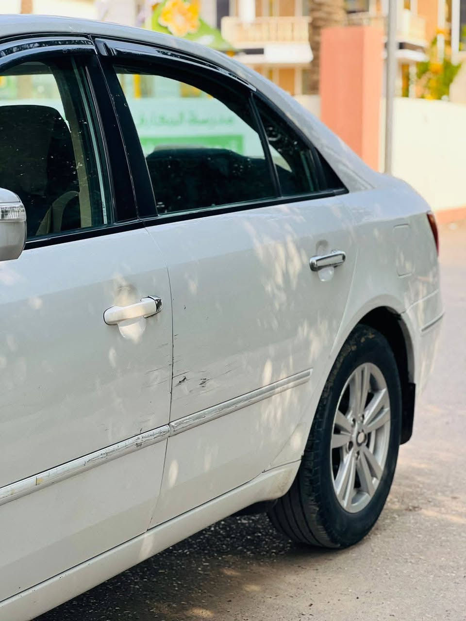 سياره هونداي سوناتا مقدس 
موديل 2011 خليجي
اللون    أبيض 
رقم    انبار  شرط التحويل 
مكينه. 2000  مكفوله
كير   مكفول
فول مواصفات فتحه بالقماره اشاير بالمري يدات نيكل داخل الدشبول صاج  اربع حساسات السياره احلى من الصوره بهواي 
السياره ماشيه 240 الف حقيقي 
مكان السيار. بغداد

   $$السعر 117 وبيها مجال $$

 ملاحظه السونار موجود مع الصور 
***********
