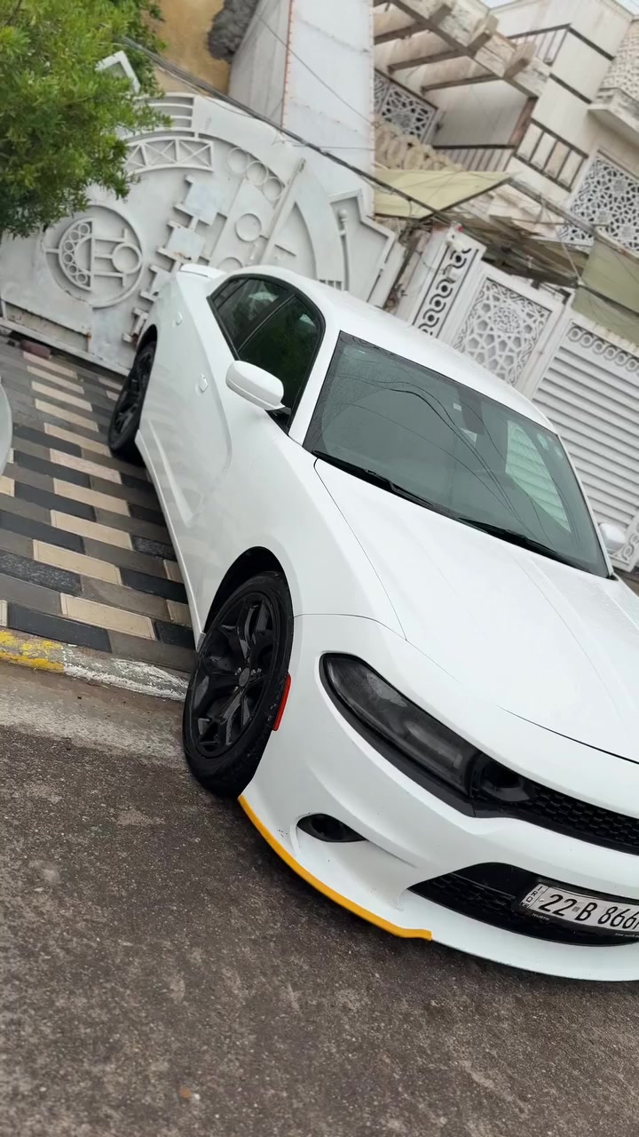 السلام عليكم جارجر موديل 19 اصل كلين تايتل 
سياره جديده معنه الكلمه ماشيه 89  
سياره عل يدي كير مكينه صدر كله بشرط 
تجي وشوف بعينك
بيهه ربع جاملغ  الامامي صبغ بدون فتح 
مكاني بغداد الغزاليه 
رقم *********** 
سعر 222 بيه مجال قليل
