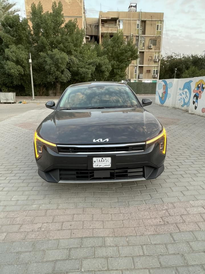 سلام عليكم
KIA K4 2025 

السياره  تحكم ستيرن

 تثبيت سرعه

 تحديد مسار 

توقف ذاتي 

تشغيل عن بعد 

شاشه متصله تبريد تحكم من الشاشه 

اوتو هولد وهاند بريك دكمه

السياره ماشيه9600 الف KM 

السياره بدون رقم

 السعر 160و بيهه مجال 

مكاني بغداد زيونه اتصل وتدلل ***********

