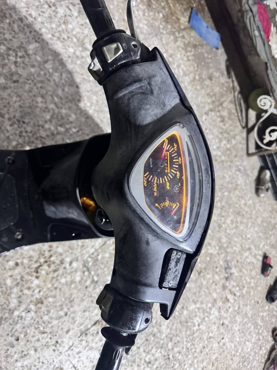 اسلام عليكم 
ماكس عدله بلاديه مكينتها  كفاله عامه منكلشي      ما مفتوحه ملحه الدراجه   ختم واحد ويه المكينه  بيها 20 ختم ويه المكينه  كلها شغال  سلف هندر   سكنات رماشات  بكلايت   لايت عالي ناصي نكره سلف  كلها بلاديه الدراجه احله من الصور بهواي   سعرها 850 وبيها مجال   متواجد واتساب  رقمي *********** مكاني بصره كرمت علي  يم جسر الحشد
