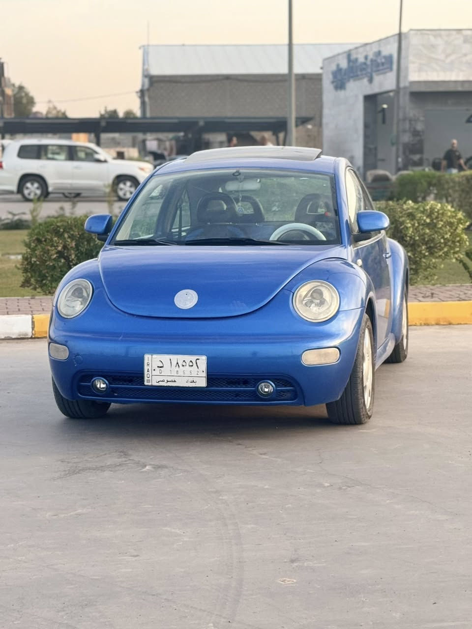 فولكس واكن
موديل 2000 
السياره جهازه من كلشي يعني مابيهه اي نقص 
تبريد ثلج صدر امامي خلفي جديد 
علما ان السياره رقم دولي بسمي شخصيا 
لاستفسار 
***********
