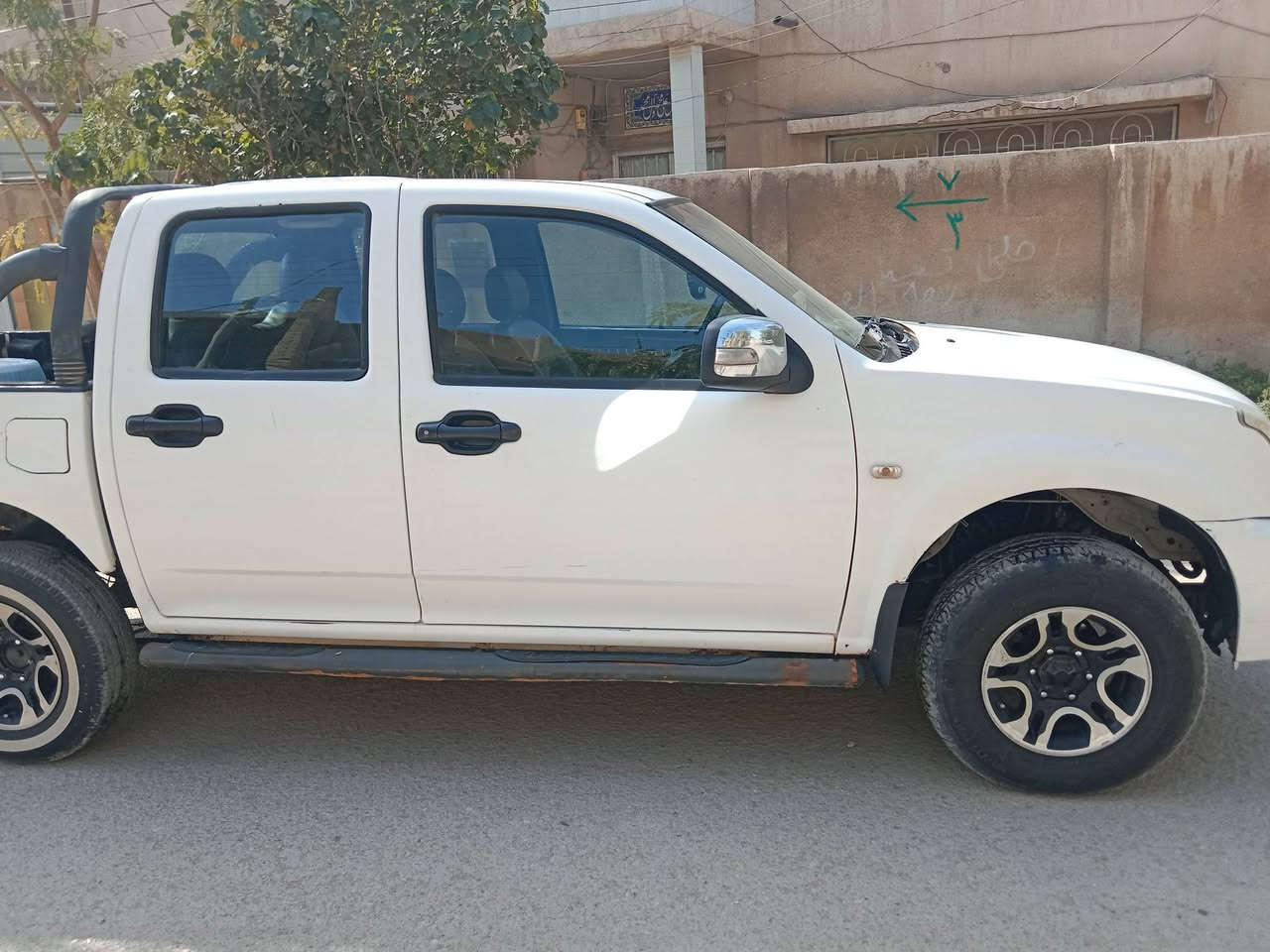 بيكب جمبي رقم كربلاء انكليزي موديل ٢٠١٥ مكفوله كفاله كير ومحرك وتبريد وحداديه مكفولات تخم تايرات موجوده بالحله حي نادر الاتصال ***********
