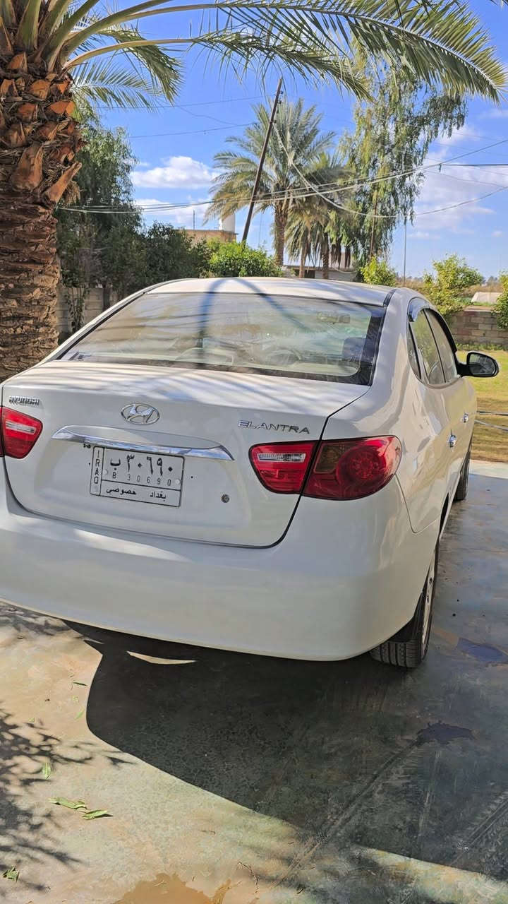 السلام عليكم النترا للبيع موديل 11 شركة الكاصد سياره خير من الله بيها اربع قطع وابيع حزام محرك 2000مكفول للاستفسار ***********
