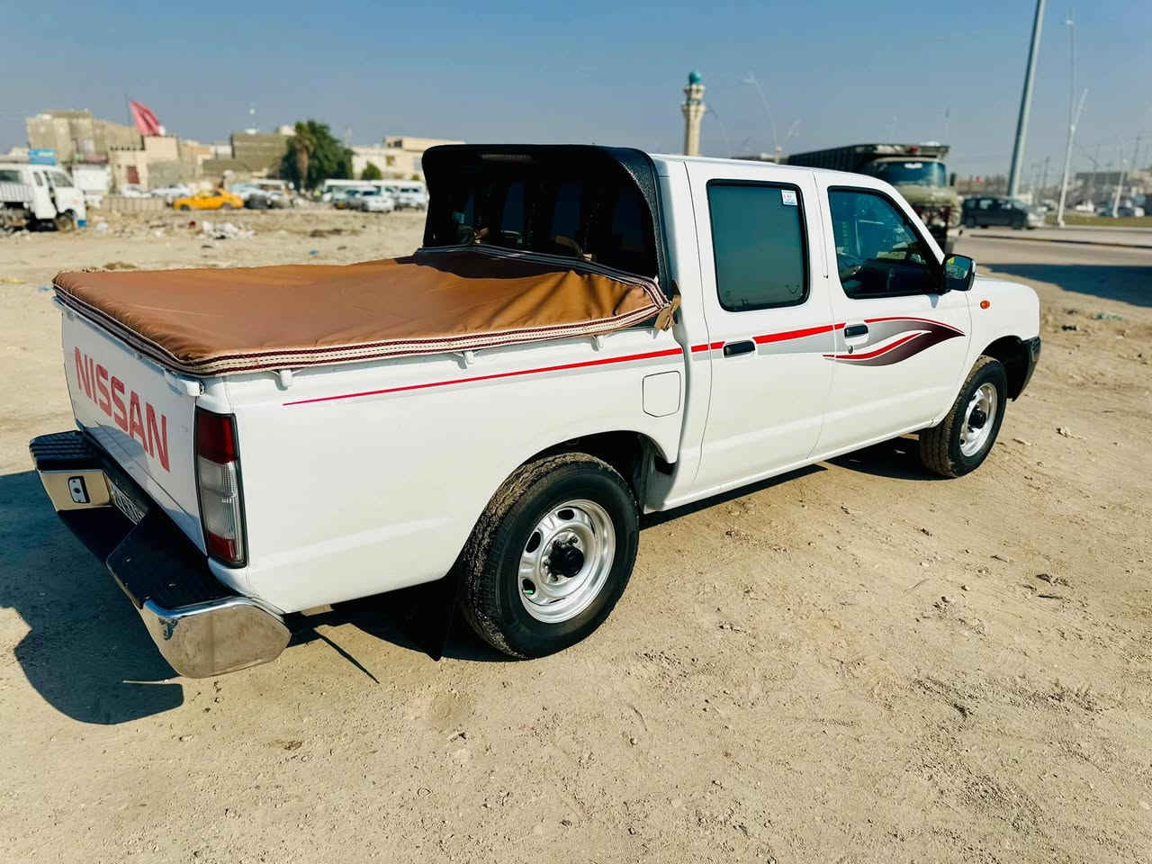 السلام عليكم للبيع نيسان شبوط 2012كفاله عامه ماشيه 175 ضربه صبغ تبديل مكينه حداده تبريد طخم تاير السياره جديده مانقاصهه برغي بسمي سنويه  لل28 رقم سليمانيه المكان البصره الزبير ‭٠٧٧٠ ٩٠٨ ٢٥٦٦‬
