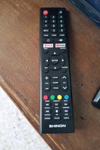 شاشه شينون حجم43 شاشه جديده ما صرلها هواي سعرها 160الف نهايته  مكاني ب...