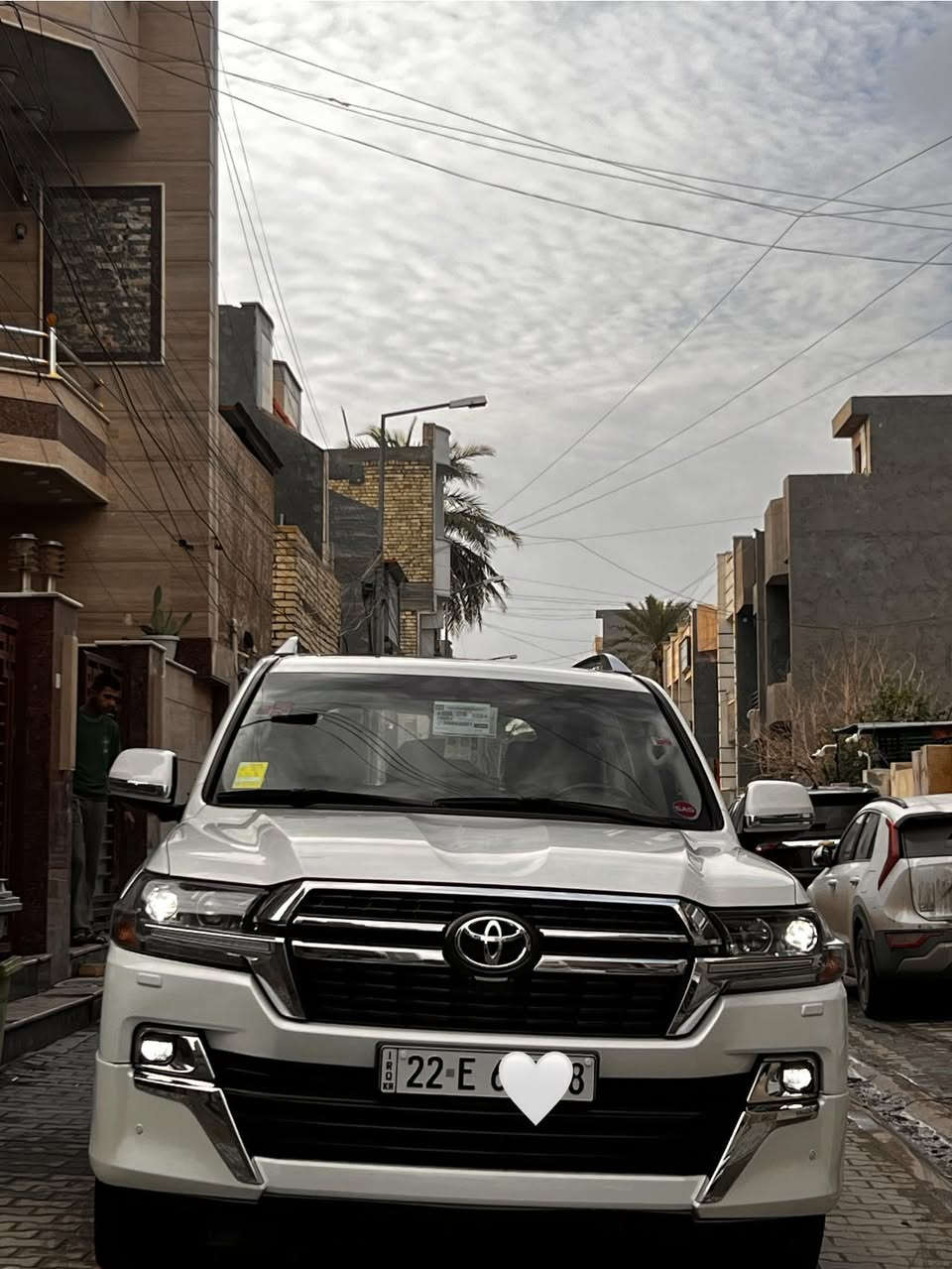 سلام عليكم
لاندكروز 2021 ساز اصل 
فول مواصفات ومعروفة مواصفات الساز 
سيارة جديدة بمعنى الكلمة تجي واتشوف بعينك ماشية 43 
للاستفسار ***********
