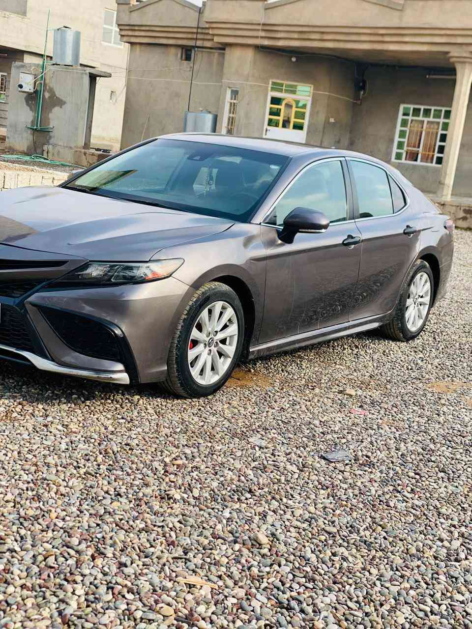 كامري 2022 مواصفات SE كشانه جلد 
مكان السيارة #القيارة
سيارة وضع الشركة بسمي تحويل ثاني يوم
الضرر بونيد

السعر 189 وبيه مجال تدلل
الاتصال على الرقم التالي ***********
