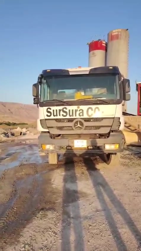 سلام عليكم 
بم موديل 2000
24متر دبل مضخه 
شوينك مضخات 200 رقم اربيل شرط التحويل جب رابع بي باج بم شرط شغل وفحص السعر 6شدات ونص بي مجال اتصال على أرقام التالية ***********
***********
***********
