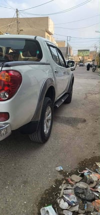 مسيبوشي للبيع ٢٠١٥ لون ابيض محرك ٣٥٠٠ مكفول علق بتم يوصلك سعر خاص لو ا...