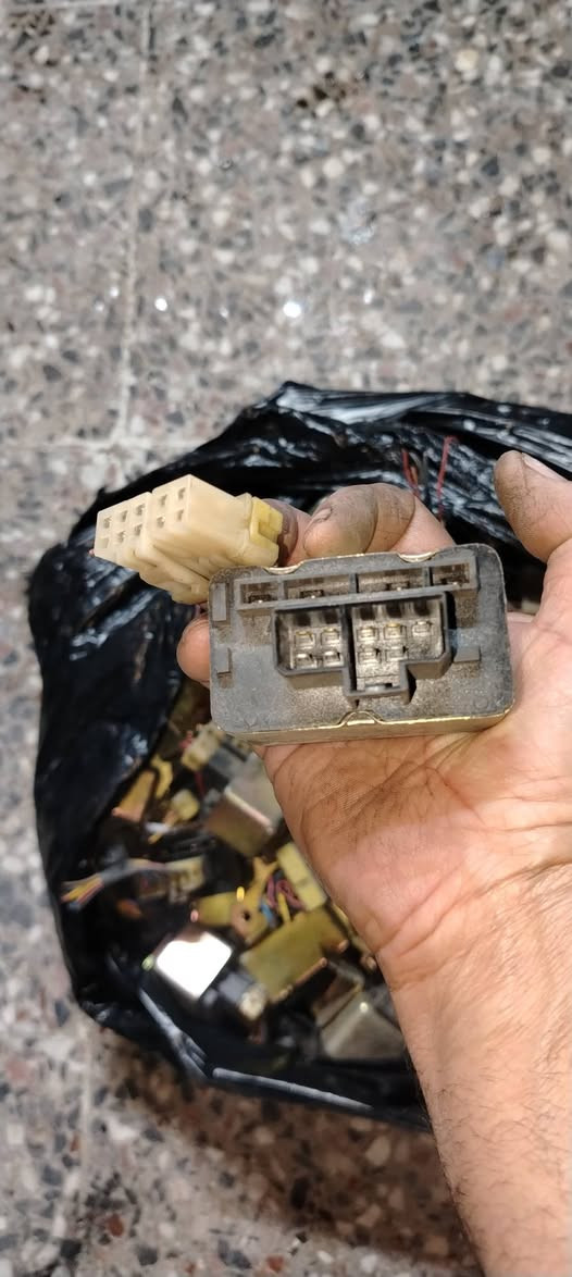 كتف ناريه كالوبر وباجيرو سعر ١٥ الف بغداد مدينة الصدر *********** وتساب موجود خدمة توصيل موجود
