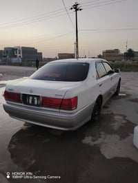 كراون ٢٠٠٣ • فول كهرباء • بيع مستعجل