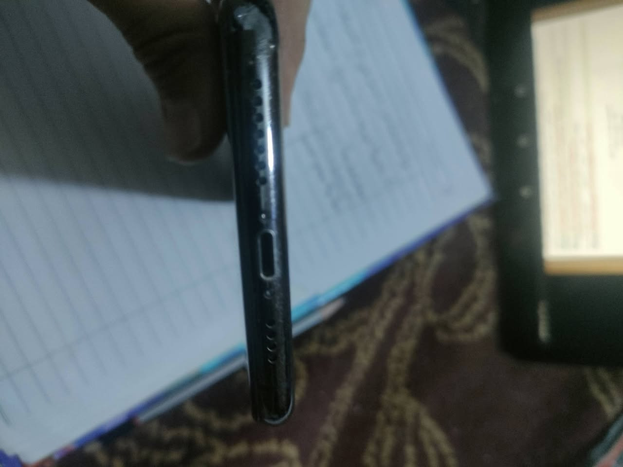 سلام عليكم ايفونx s max للبيع او مراوس
جهاز كله شغال فيس ايدي شغال هزاز سماعات 

جهاز عوز فقط ظهر تحديثات ما متوقفة علي بعدهة 

بي فطر بل كلاس ما مأثر 

ذاكرة ٢٥٦ 

بطارية ٧٩٪ ما مبدلة 

جهاز نظافة كدامك 

مكاني بغداد العبيدي 

السعر ١٥٠

الرقم ***********
