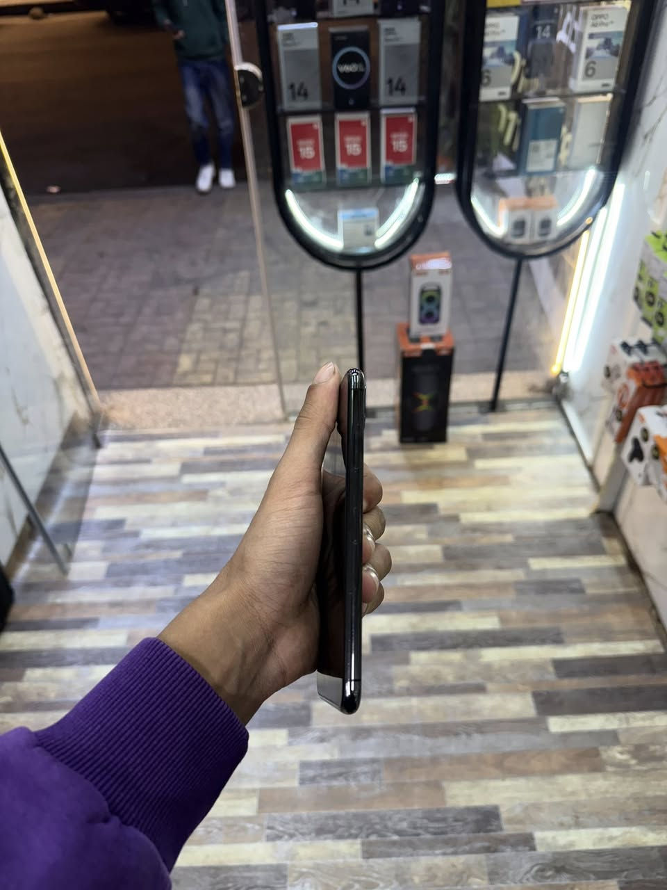 iPhone 11 Promax
مساحه 128
بطاربه 76
وتر بروف متفتحش
علبه وكابل خالص ضريبه 
متاح بيع او بدل


**إذا كنت صاحب هذا الإعلان وتريد حذفه لأي سبب، رجاءا أرسل رسالة إلى الدعم الفني**