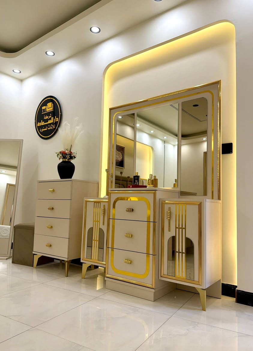 للحجز واتساب ***********
