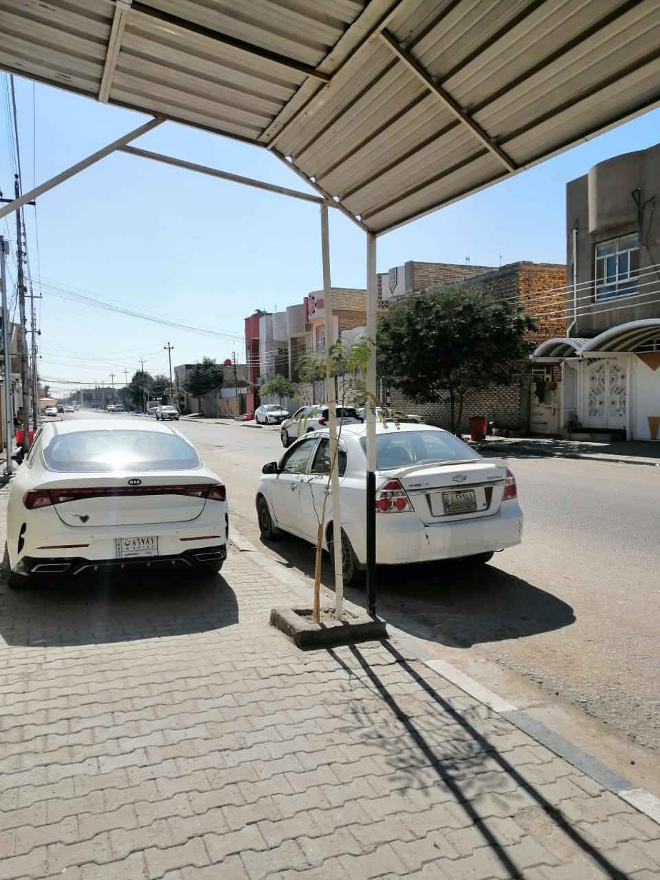 بيت 200متر حي الجامعةحرف T شارع 20مال الطاقة الي يطلع على شارع وفاء جامعة بيت بناء 2غرف نوم سويت+غرفة عادية +شقة بيه غرفتين نوم صالة ومطبخ سطح +محلين موقع مميز للاستفسار الاتصال على الرقم ***********
