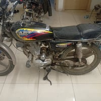 للبيع ماطور برت200 2021  سلف مو شغال  و اكزوز مكسور   07511573541