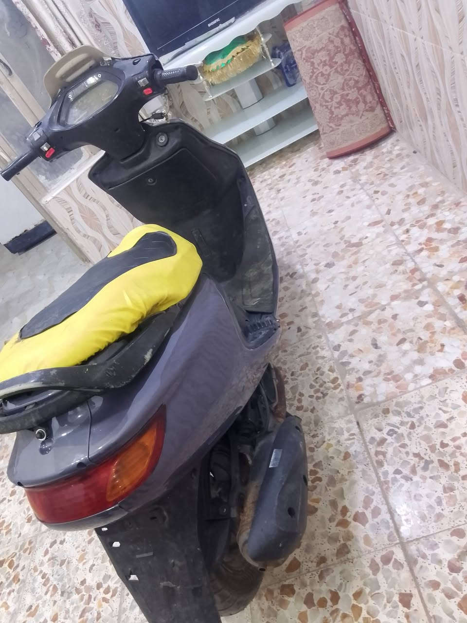 السلام عليكم دراجه فراشه فحل دسك للبيع 
مكاني نجف كوفه شارع المعمل 

دراجه فحل مكينه ماكس 

كهربايات كله جديده 

كفرات جديده 

عداد لايت بك لايت سلف هندر هورن اشاير كله شغاله 

سعرها خاص 

شراي ينتصل 

***********
