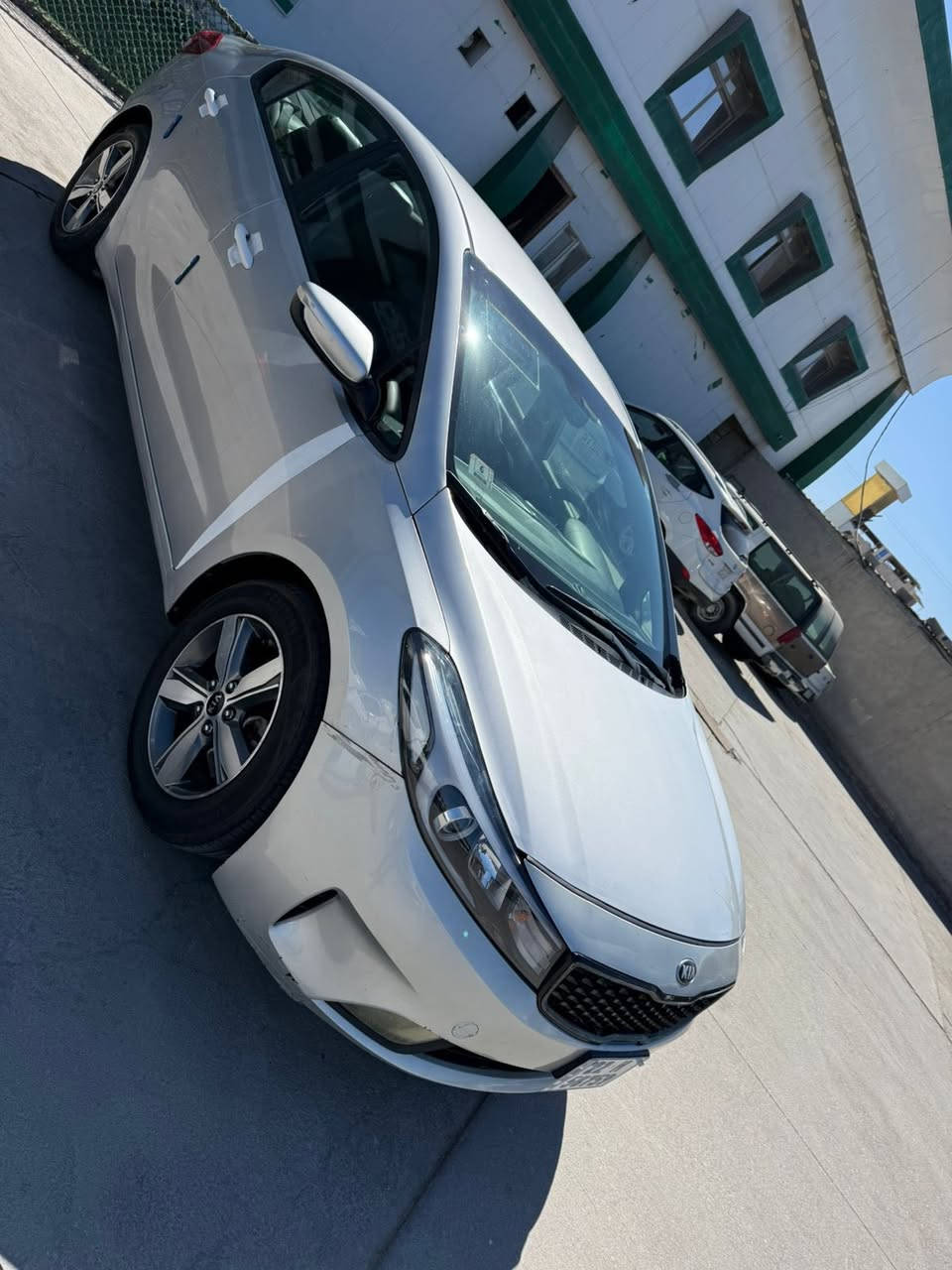 السلام عليكم كيا فورتي موديل 2017 رقم اربيل جديد تحويل سياره جاهزه من كلشي السعر 110 الأستفسار الاتصال ع الرقم ماامتواجد ع النت العنوان البصره 4 شوارع
***********
