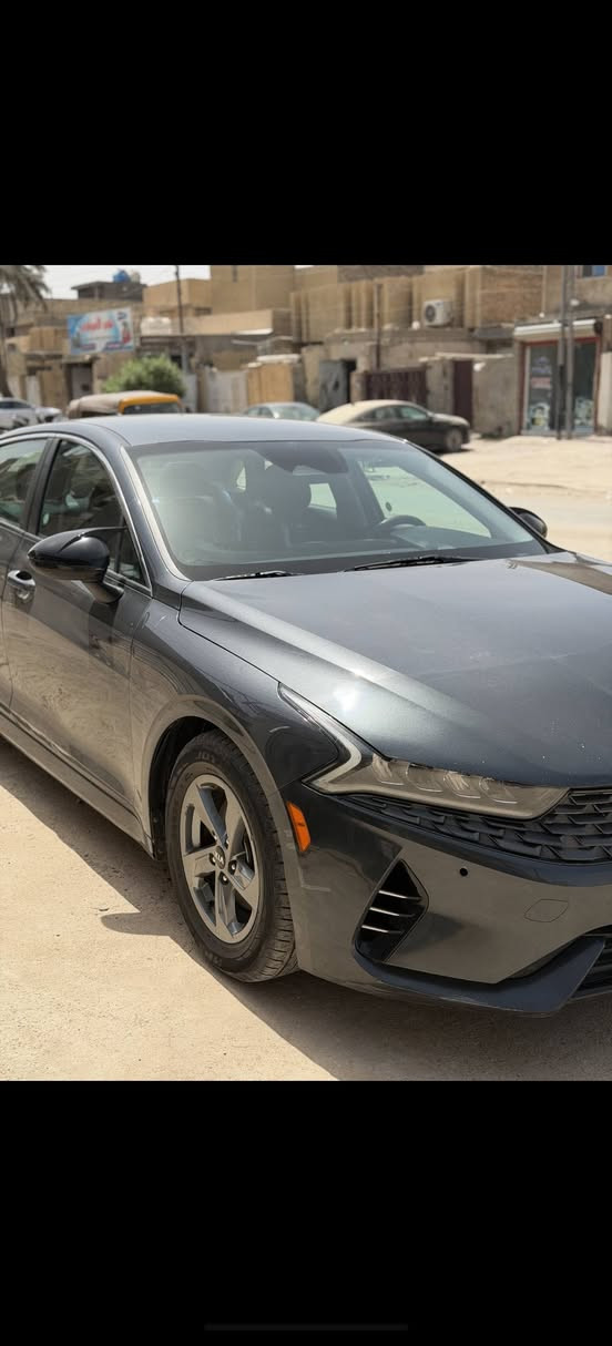 K5  2021
 مكينة 1600 تيربو 
مواصفاتLXS معروفة
الحادث كلش بسيط مرفق بالمنشور + قطعتين كلير بأمريكا
وبيهه ٤ مكانات بارد بسيطات 

مكاني بغداد الدورة 
السعر 143 ورقة وبيها مجال حگ الجية 
 ***********
