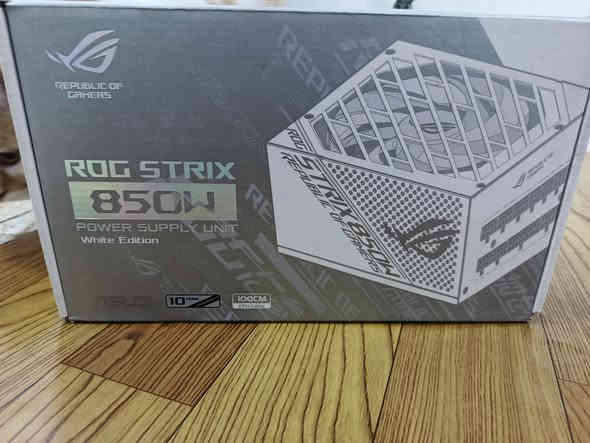 السلام عليكم للبيع مبرد مبرد من شركة rog مبرد كلش قوي وميحتاج اشرح علي اليحب ايشوف مراجعاتك باليوتيوب كامل ملحقات وكارتونة مستخدم استخدام نظيف ومابي اي خلل عالفحص وبي شاشة 
البور هم من شركة rog strix كلش قوي 850w مستخدم نظيف كامل ملحقات وكارتونة 
ثنيهن سعرهن 425 وبيهن مجال بسيط ومستحيل اكو هيج سعر واليحب يتأكد من اسعارهن
العنوان بغداد
رقم ***********
