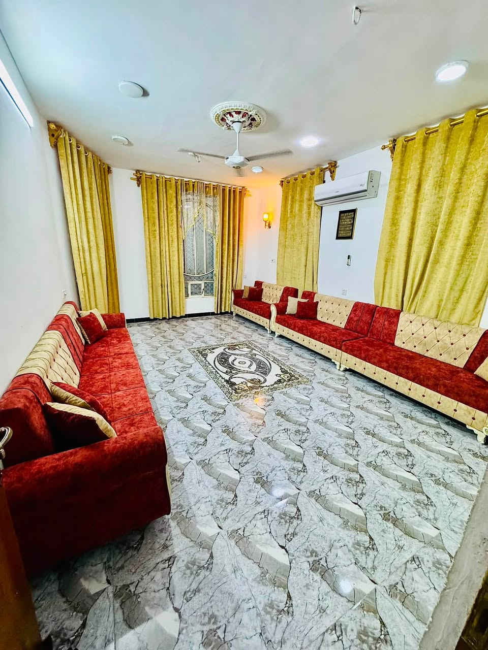 للبيع بيت بلبانروما زراعي قرب  المدارس مساحه 220 متر ركن كامل خدمات ***********

