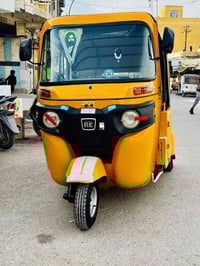 تكتك للبيع 21 وعشرين شهر 11رقم وسنويه 07816982412