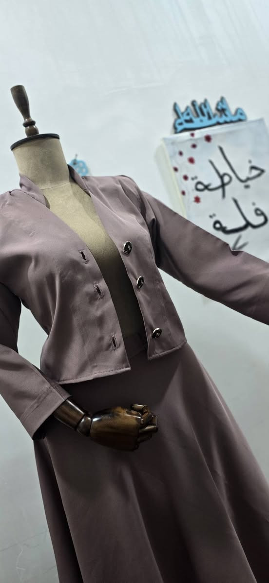 تنوره+ستره 
قماش باربي
السعر ٢٣ 
🫰🥰


**إذا كنت صاحب هذا الإعلان وتريد حذفه لأي سبب، رجاءا أرسل رسالة إلى الدعم الفني**