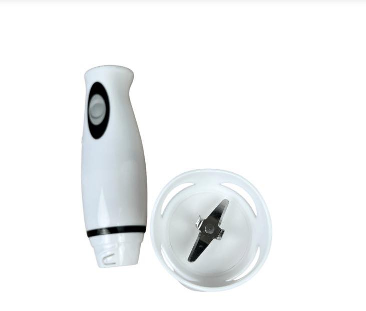 تريد أسرع طريقة لتحضير العصير أو الشوربة؟ 🥣⚡
بلندر Octavo اليدوي يوفر لك خلط سريع وقوي بضغطة زر!
خفيف، عملي، وسهل التنظيف 👌
مثالي للمطبخ اليومي وتحضير وجبات الأطفال 👶🥕
شفرة ستانلس ستيل قوية لنتائج ناعمة خلال ثواني 🔥
حجمه صغير لكن أداءه عالي 💪
لا تفوت الفرصة وخليه جزء من مطبخك اليوم!


**إذا كنت صاحب هذا الإعلان وتريد حذفه لأي سبب، رجاءا أرسل رسالة إلى الدعم الفني**