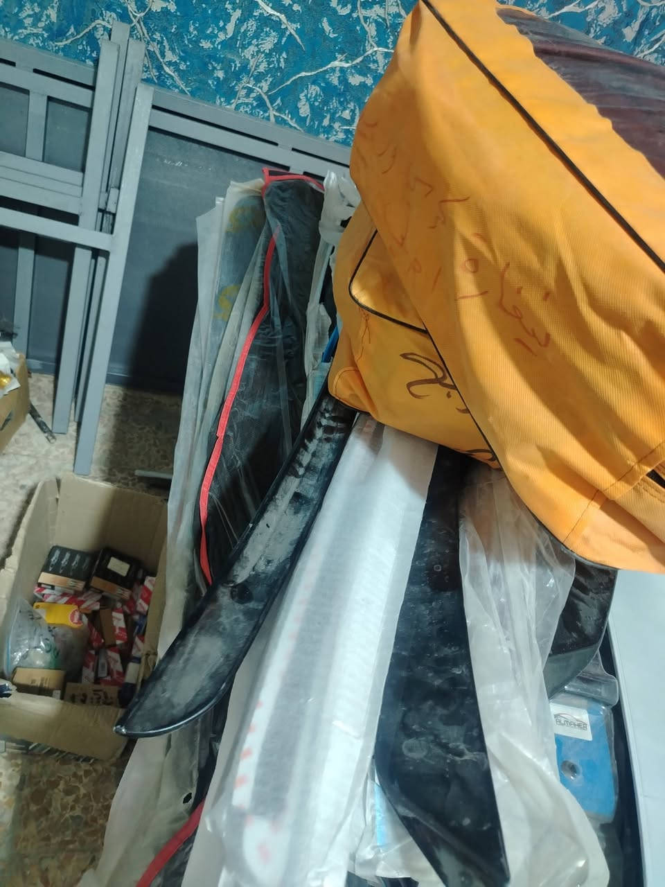 سلام عليكم وين الي يفتحله محل غراض اسعار اقل من بغداد ادوات احتياطيه متكونه من فراتر تبريد+فلاتر دهن+ كافة انواع السيارات مجاول ابلكات مطريات مضلات فيتبمات فرش دشبول دوشمات جلد وقماش وكو بعد شغلات مكاني بصره للإستفسار ***********
