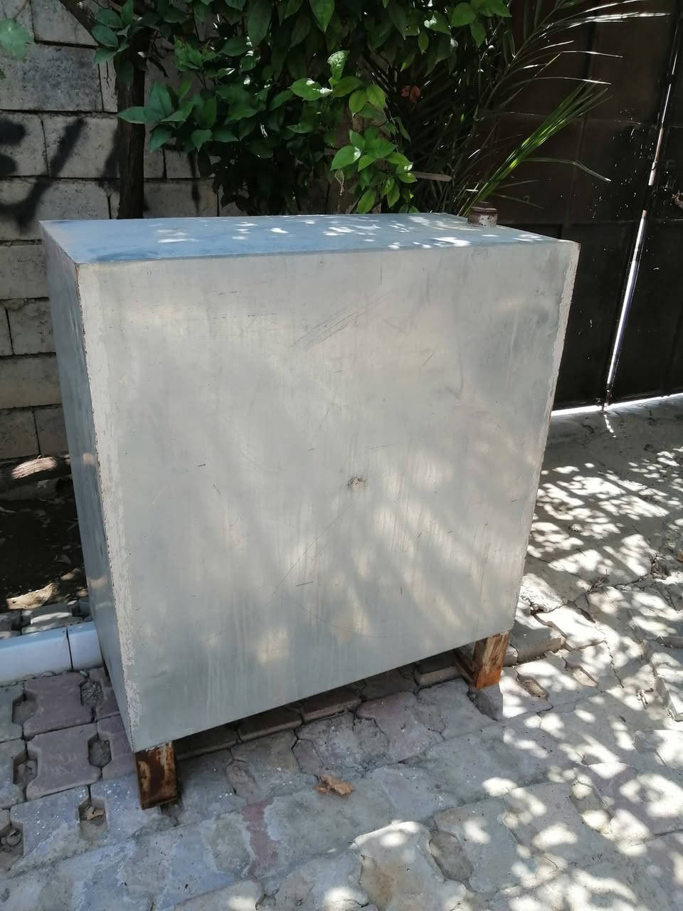 برميل للبيع للاستفسار ***********

