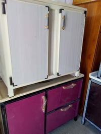 للتواصل 07830201359