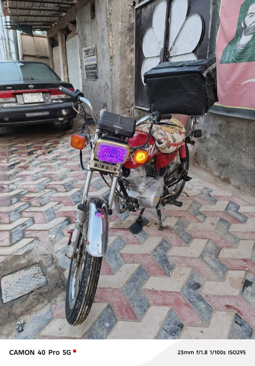 درجة حلوه ونضيفه وراق وأصولي دراجه أصلي شلمجه مفتوحه مره وحده رايده 600وبيه مجال عنوان شطره رقم ***********
