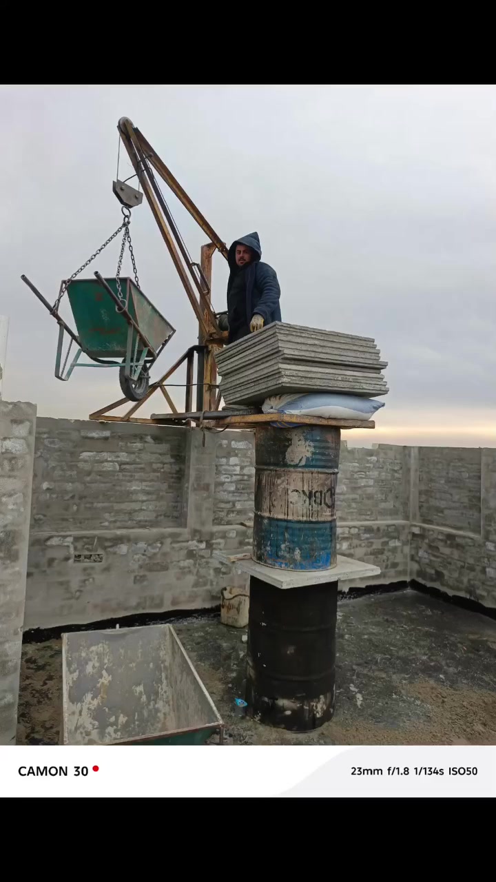 سلام عليكم ونج للبيع نجفي وراه 4 عرباين ومكينه 13 حصان ضخمه ونج نضيف كلشي ما ناقصه كبل اشتغل وشوف تصعيده كدامك شرط اسحب بي للطابق ال 10 علا خمس شتايمرات ***********
