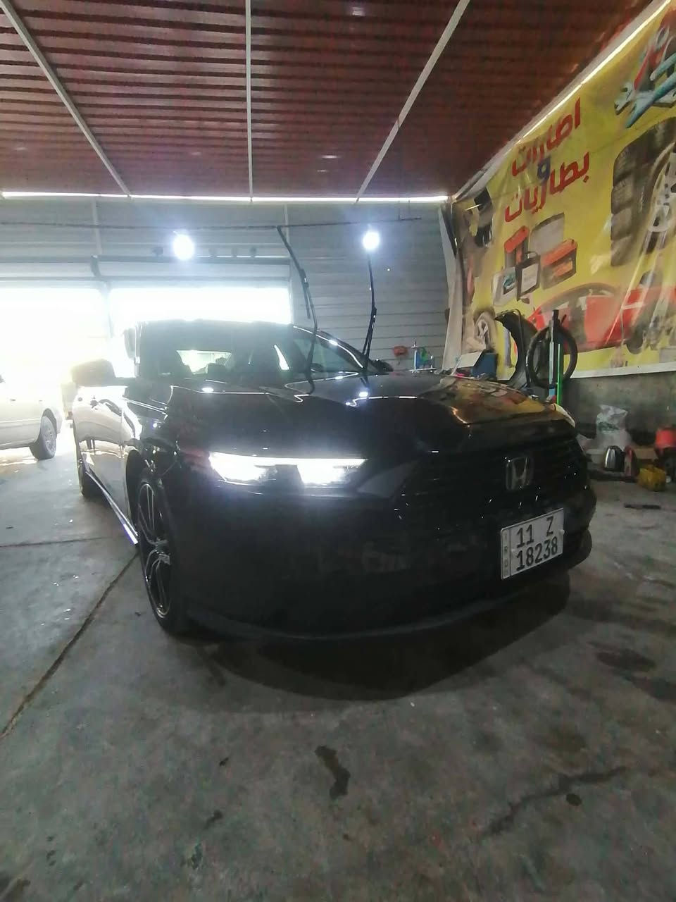 للبيع هوندا اكورد هايبرد سبورت موديل 24 رقم بغداد حادث امامي بنيد وچاملغ ايسر وتعديل في الشاصي  السعر 180اوبيها مجال المكان السيارة في النجف ***********..***********
