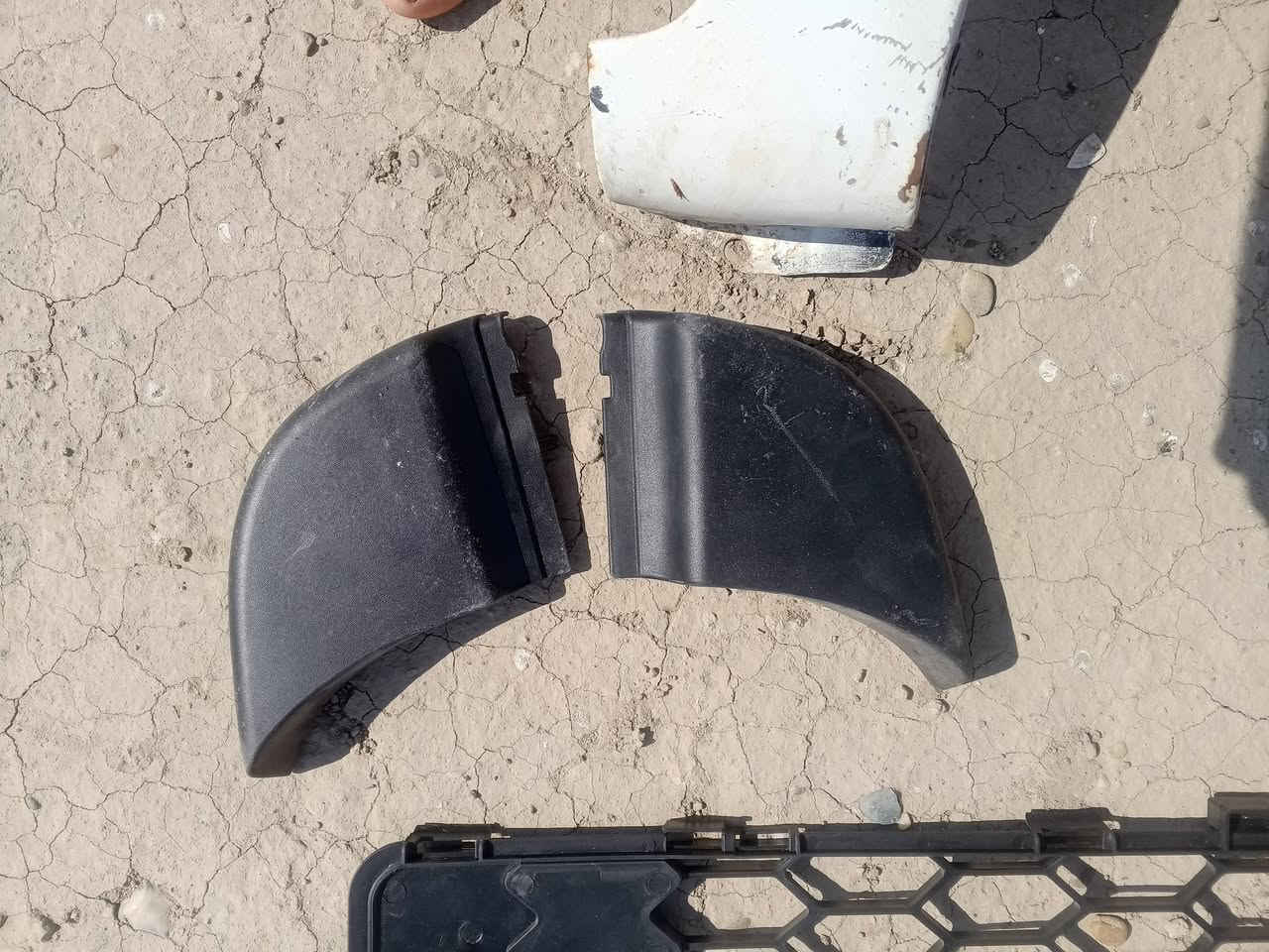 السلام عليكم غراض بيكم البيع السعر 200بيهن مجال مامستخدمات ***********بي واتساب
