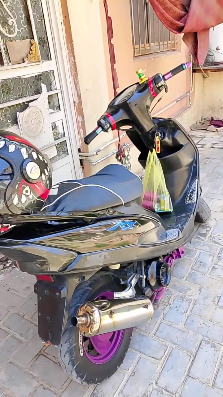 دراجه ماكس عدله لون اسود دراجه بيه شلعه له تموت صالنصه رياضي السعر بل خاص


**إذا كنت صاحب هذا الإعلان وتريد حذفه لأي سبب، رجاءا أرسل رسالة إلى الدعم الفني**