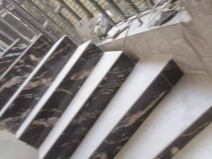 خلفه سيراميك بورسلين مرمر حجر شغل درجه اولى والتزام بلعمل ليزر وكبان والنضافه شوفت عينك مكاني كربلاء اشتغل بكربلاء فقط واسعار مناسبه جداري وارضي وبايات رقمي *********** وخادمكم اني
