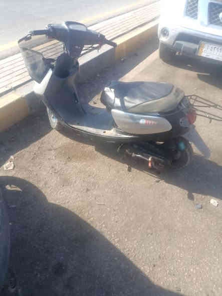 سلام عليكم دراجه منخولي 2003 دراجه يرادلهة ترتيب شغاله هندر واحد السعر 150وبي مجال رقم الهاتف ***********
