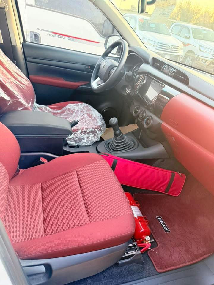 هايلوكس 2025 كير عادي زيرو بدون رقم تترقم جميع المحافظات الرقم يكلف 11 ورقه  8 تبديلات دهن مجانية وضمان لمدة سنتين من الشركه 
السعر 228 ورقة قفل 🔐 مكاني البصرة سفوان 
***********
***********
