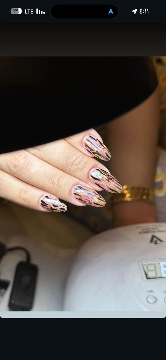 عروض العيد ❤️
عنوانا؛؛ بعقوبه شارع البحيره 
للحجز ***********
