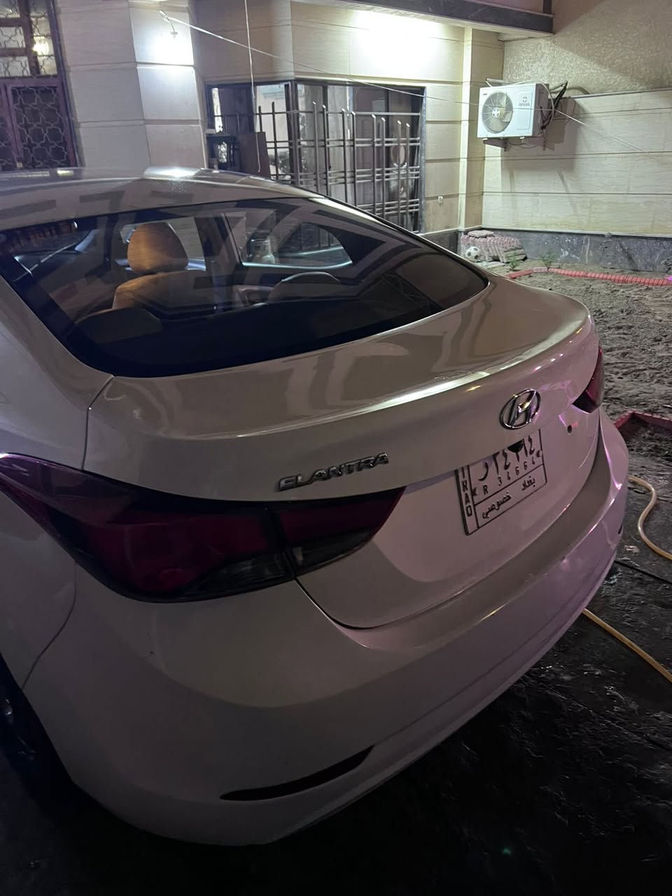 السلام عليكم شباب 

النترا موديل 16 خليجي فول مواصفات سيارة استخدام شخصي مال جناي باسمي شرط تحويل 

ملاحضات الي بيها 

بارد جاملغ الايسر وباب الصدر والباب الوراه 
 وبيها صبغ بس ربع بالبنيد بدون ضربه سيارة ماشيه 250 الف كيلو متر كير مكينة كفاله برغي ممفتوح بيهن 

مكانها بالبياع 

عارضها 115 وبيها مجال 

***********
