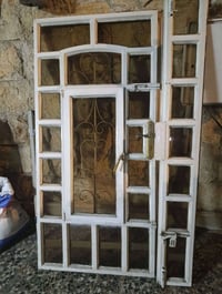 باب حديد خارجي قياسها ١٩٥في ١٢٥ السعر ١٠٠ الف زجاجها معتم الاتصال على ...