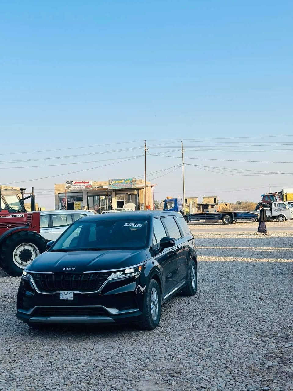 السلام عليكم 
كيا كرنفال موديل ٢٠٢٤ وارد امريكي ماشيه 10 الاف كيلو متر بدون رقم تترقم اي محافظه
حادث باب وجاملغ مبدل نفس اللون وصبغ باب الاسلايت ايرباك برده رقم شاصي KNDNB4H33R6344311 مصلح وجاهزه فول مواصفات عده الفتحه السياره مكانهه العزيزية واسط سعر 25$ يعني دفترين ونص قابل للتفاوض ***********
